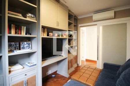 Quarto  de apartamento à venda com 2 quartos, 150m² em Vila Uberabinha, São Paulo