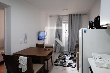 Cozinha / Sala  de apartamento para alugar com 2 quartos, 33m² em Parque Novo Mundo, São Paulo