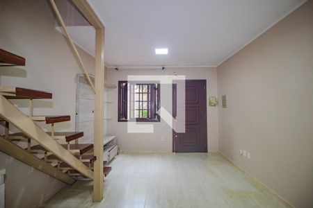 Sala de casa de condomínio para alugar com 2 quartos, 56m² em Vila Nova, Porto Alegre