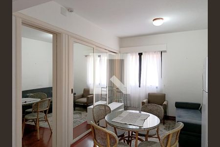 Sala/Cozinha integrados de apartamento à venda com 1 quarto, 30m² em Jardins, São Paulo