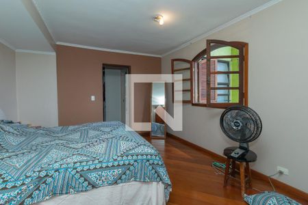 Suíte de casa à venda com 3 quartos, 450m² em Vila Ipojuca, São Paulo