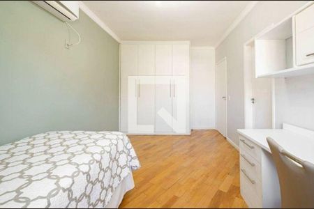 Casa à venda com 4 quartos, 278m² em Residencial Tres (Alphaville), Santana de Parnaíba