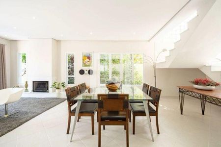 Casa à venda com 4 quartos, 278m² em Residencial Tres (Alphaville), Santana de Parnaíba