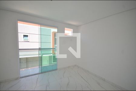 Quarto 1 de casa para alugar com 2 quartos, 80m² em Marechal Hermes, Rio de Janeiro