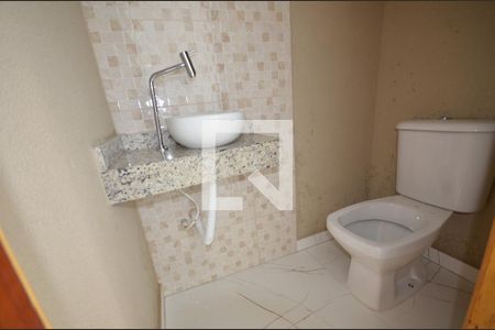 Lavabo de casa para alugar com 2 quartos, 80m² em Marechal Hermes, Rio de Janeiro