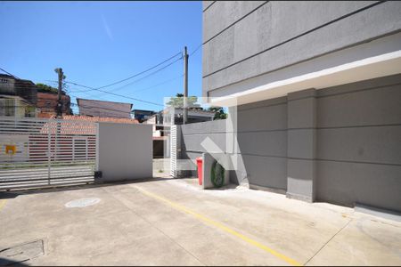 Vista da sala de casa para alugar com 2 quartos, 80m² em Marechal Hermes, Rio de Janeiro