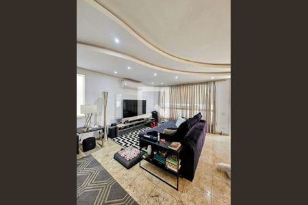 Casa à venda com 4 quartos, 310m² em Alphaville, Santana de Parnaíba