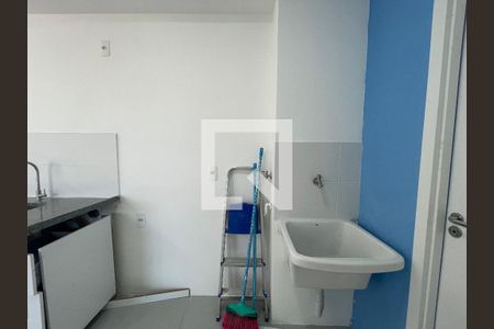 Sala/Cozinha de apartamento para alugar com 2 quartos, 37m² em Vila Sonia, São Paulo