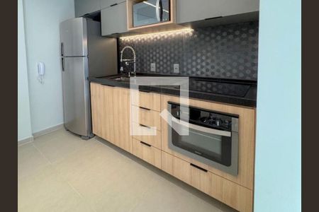 Apartamento para alugar com 1 quarto, 40m² em Empresarial 18 do Forte, Barueri
