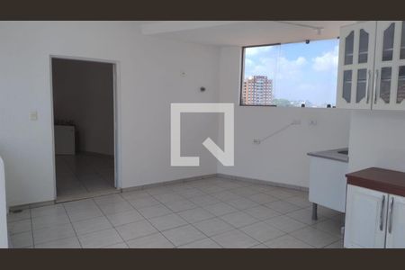 Casa à venda com 3 quartos, 209m² em Vila Monumento, São Paulo