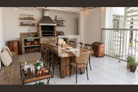 Casa à venda com 3 quartos, 209m² em Vila Monumento, São Paulo