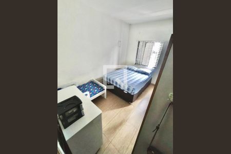 Foto 04 de casa à venda com 3 quartos, 125m² em Jardim Teresa, São Paulo