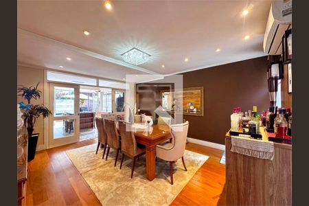 Casa à venda com 5 quartos, 374m² em Residencial Tres (Alphaville), Santana de Parnaíba