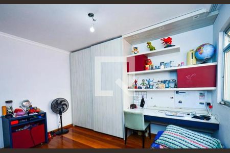 Casa para alugar com 5 quartos, 300m² em Sagrada Família, Belo Horizonte