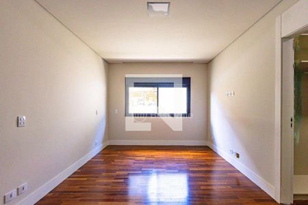 Casa à venda com 4 quartos, 557m² em Alphaville, Santana de Parnaíba