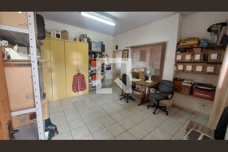 Casa à venda com 4 quartos, 126m² em Vila Carrão, São Paulo
