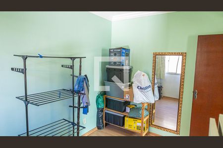 Quarto 2 de apartamento para alugar com 2 quartos, 60m² em Heliópolis, Belo Horizonte
