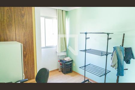 Quarto 2 de apartamento para alugar com 2 quartos, 60m² em Heliópolis, Belo Horizonte