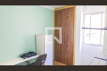 Quarto 2 de apartamento para alugar com 2 quartos, 60m² em Heliópolis, Belo Horizonte