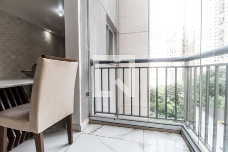 Varanda de apartamento para alugar com 2 quartos, 53m² em Jardim Tupanci, Barueri