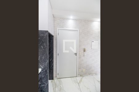 Entrada de apartamento para alugar com 2 quartos, 53m² em Jardim Tupanci, Barueri
