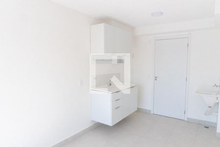 Sala/Cozinha de apartamento para alugar com 1 quarto, 40m² em Jardim Itacolomi, São Paulo