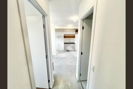 Corredor de apartamento para alugar com 2 quartos, 38m² em Santana, São Paulo