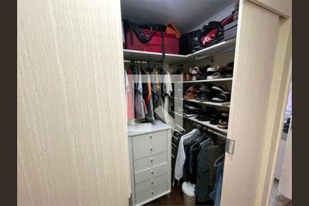 Quarto de casa à venda com 4 quartos, 300m² em Vila Mariza Mazzei, São Paulo