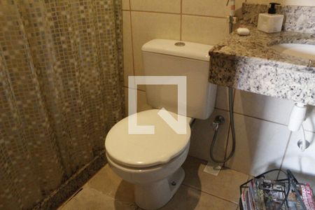 Banheiro Social de casa de condomínio à venda com 2 quartos, 350m² em Taquara, Rio de Janeiro