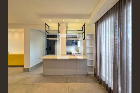 Cozinha de apartamento para alugar com 2 quartos, 96m² em Itaim Bibi, São Paulo