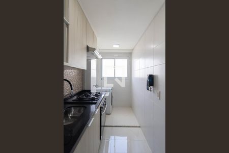 Cozinha e Área de Serviço de apartamento para alugar com 2 quartos, 41m² em Vila Silvia, São Paulo