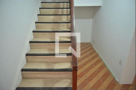 Escada de casa para alugar com 3 quartos, 240m² em Centro, Santo André