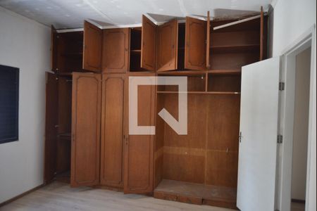 Quarto 1 de casa para alugar com 3 quartos, 240m² em Centro, Santo André