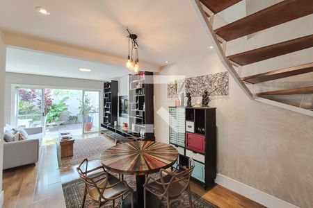 Sala de casa de condomínio à venda com 3 quartos, 223m² em Dos Casa, São Bernardo do Campo