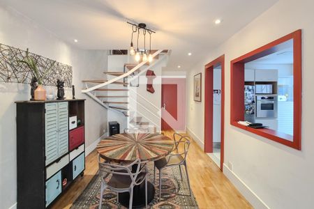 Sala de casa de condomínio à venda com 3 quartos, 223m² em Dos Casa, São Bernardo do Campo