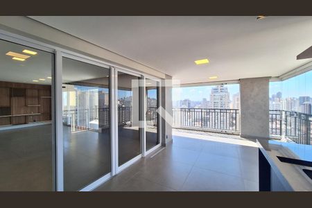 Varanda  de apartamento à venda com 4 quartos, 224m² em Vila Romana, São Paulo