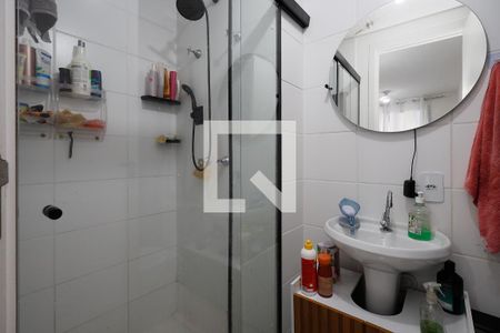 Banheiro de apartamento para alugar com 2 quartos, 50m² em Vila Guilherme, São Paulo