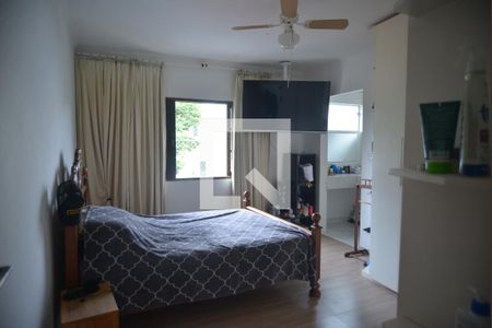 Quarto Suíte de casa para alugar com 3 quartos, 190m² em Vila Valparaíso, Santo André