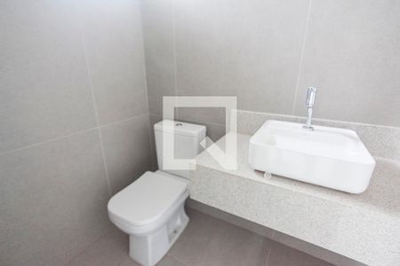 Lavabo de apartamento para alugar com 3 quartos, 94m² em Saraiva, Uberlândia