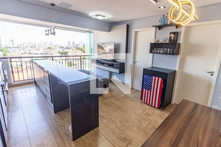 Sala/Varanda de apartamento para alugar com 2 quartos, 45m² em Vila Invernada, São Paulo