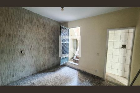 Quarto 1 de casa para alugar com 2 quartos, 90m² em Cordovil, Rio de Janeiro