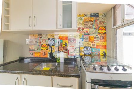 Cozinha e Área de Serviço de apartamento à venda com 2 quartos, 42m² em Estância Velha, Canoas