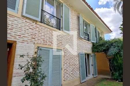 Fachada de casa à venda com 4 quartos, 750m² em Boaçava, São Paulo