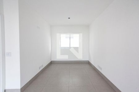 Sala de apartamento para alugar com 3 quartos, 94m² em Saraiva, Uberlândia