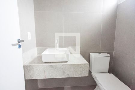 Lavabo de apartamento para alugar com 3 quartos, 94m² em Saraiva, Uberlândia