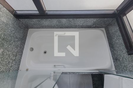 Banheiro de kitnet/studio para alugar com 1 quarto, 29m² em Cerqueira Cesar , São Paulo