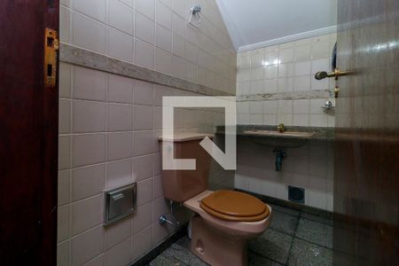 Lavabo de casa para alugar com 3 quartos, 207m² em Parque Maria Helena, São Paulo