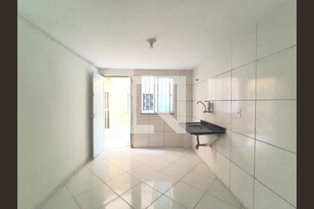 Sala/cozinha de casa para alugar com 1 quarto, 40m² em Curicica, Rio de Janeiro