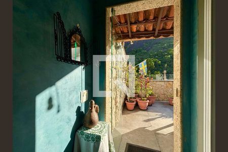 Cobertura - acesso de apartamento para alugar com 2 quartos, 180m² em Copacabana, Rio de Janeiro