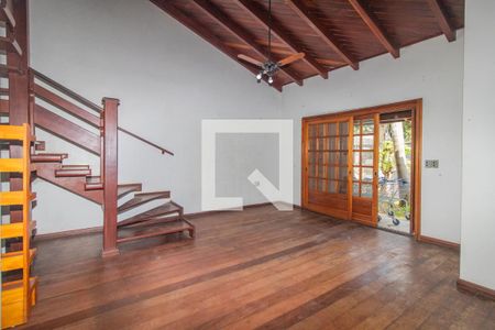 Sala de casa para alugar com 4 quartos, 333m² em Camaquã, Porto Alegre